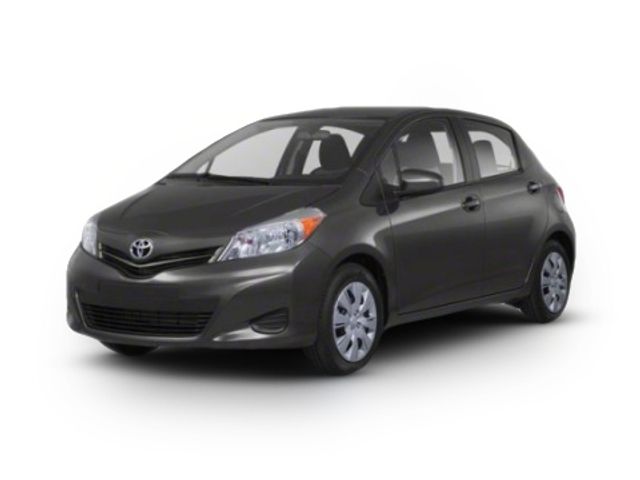 2013 Toyota Yaris LE