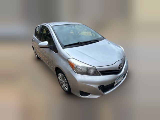 2013 Toyota Yaris LE