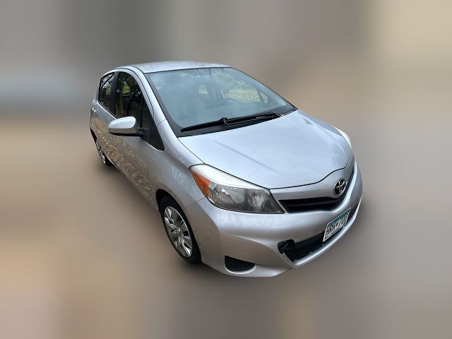 2013 Toyota Yaris LE