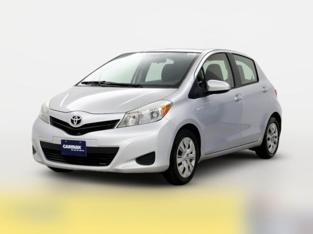 2013 Toyota Yaris LE