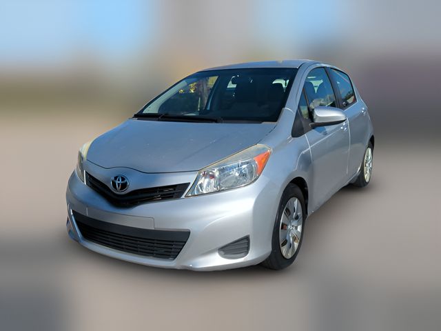 2013 Toyota Yaris LE