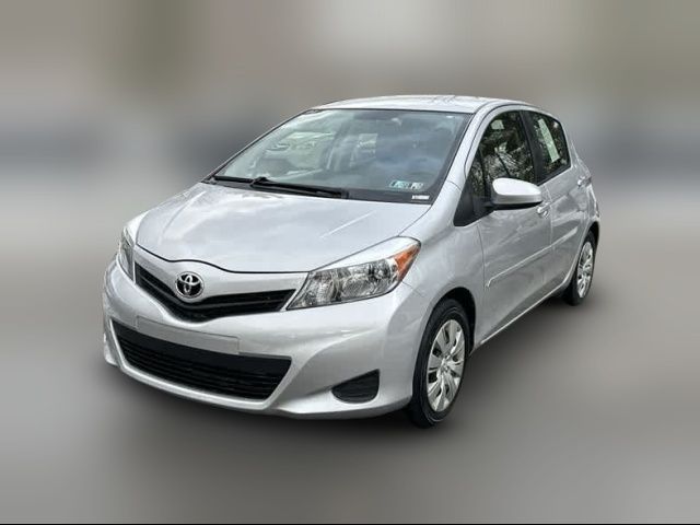 2013 Toyota Yaris LE