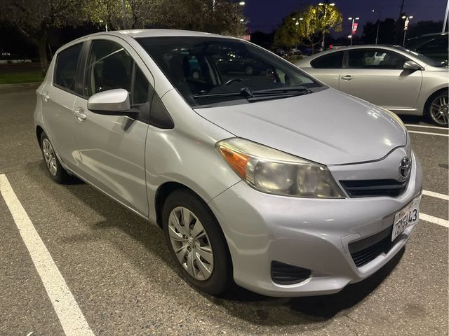 2013 Toyota Yaris LE