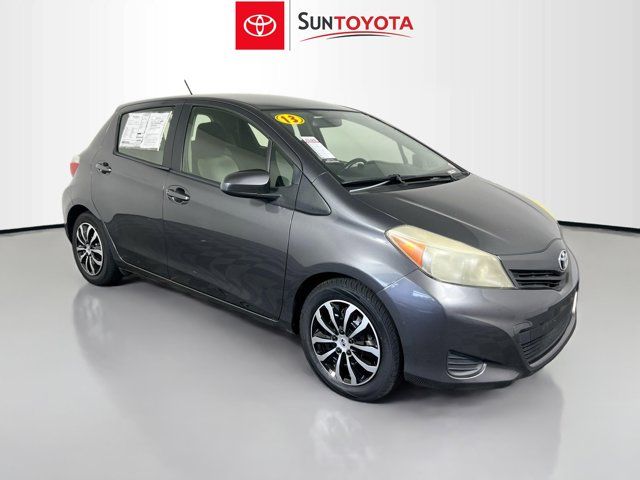 2013 Toyota Yaris LE