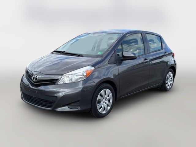 2013 Toyota Yaris LE