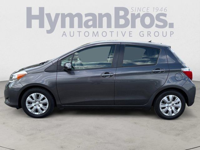 2013 Toyota Yaris LE