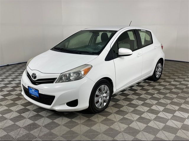 2013 Toyota Yaris LE