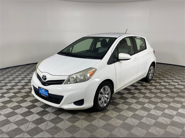 2013 Toyota Yaris LE