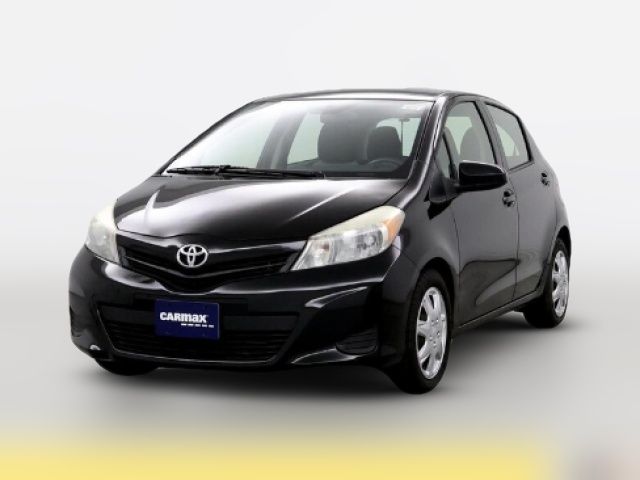 2013 Toyota Yaris LE