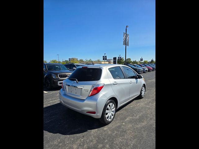 2013 Toyota Yaris LE