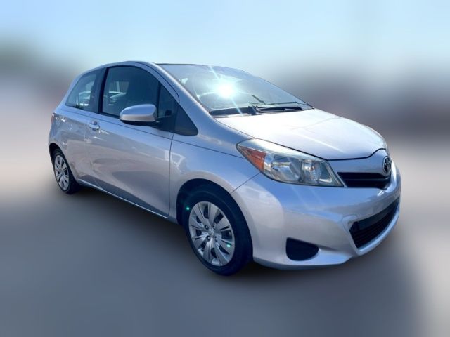 2013 Toyota Yaris L