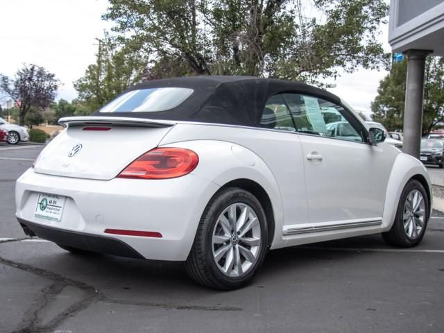 2013 Volkswagen Beetle 2.0L TDI Navigation