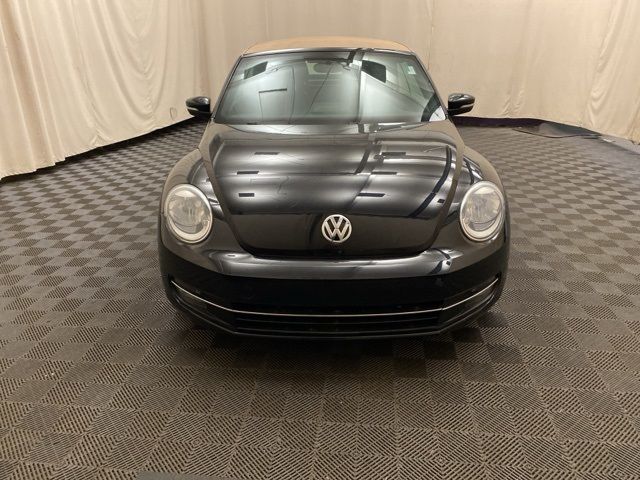 2013 Volkswagen Beetle 2.0T Navigation