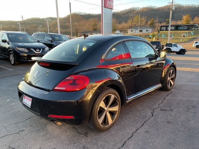 2013 Volkswagen Beetle 2.0T Turbo Fender Edition