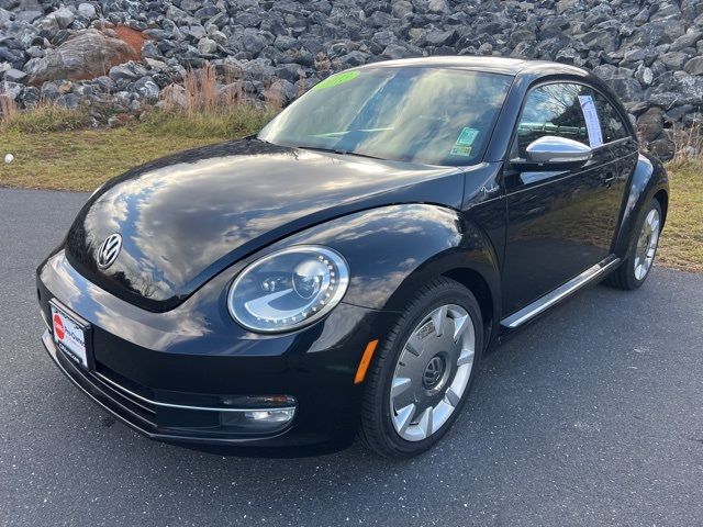 2013 Volkswagen Beetle 2.0T Turbo Fender Edition