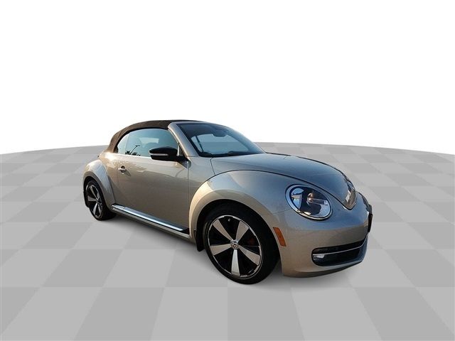 2013 Volkswagen Beetle 2.0T Navigation