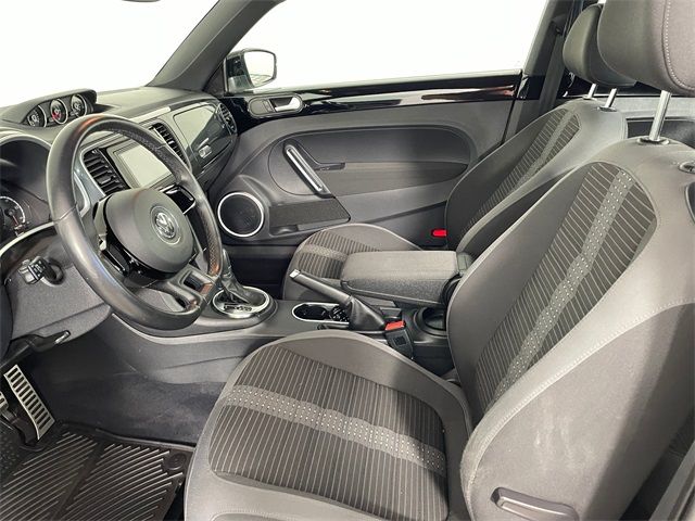 2013 Volkswagen Beetle Coupe 