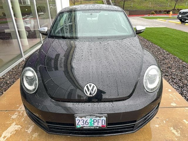 2013 Volkswagen Beetle 2.5L Fender Edition