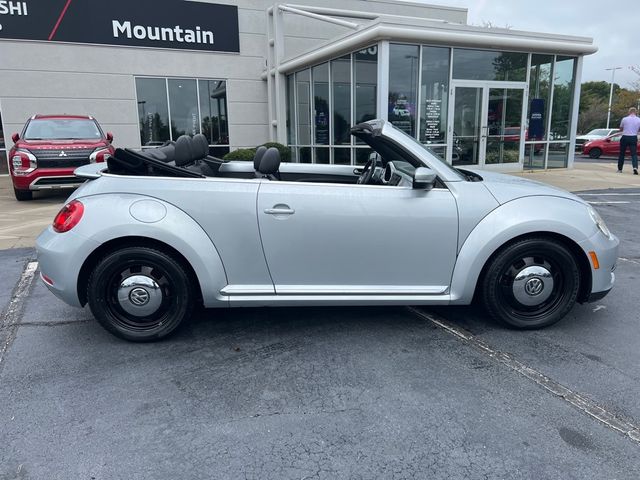 2013 Volkswagen Beetle 2.5L Technology