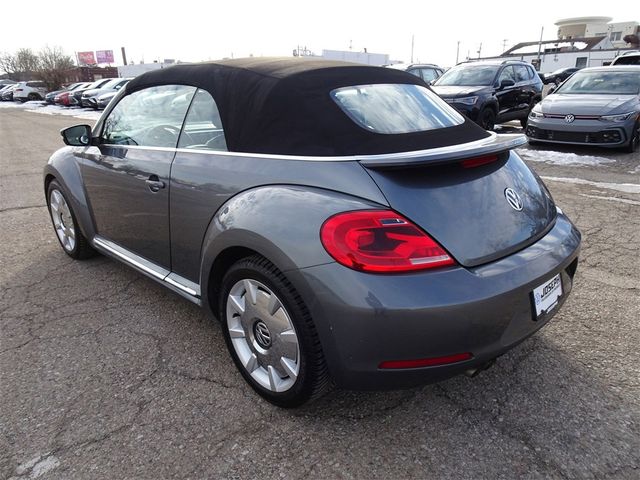 2013 Volkswagen Beetle 2.5L Navigation