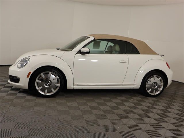 2013 Volkswagen Beetle 2.5L Navigation