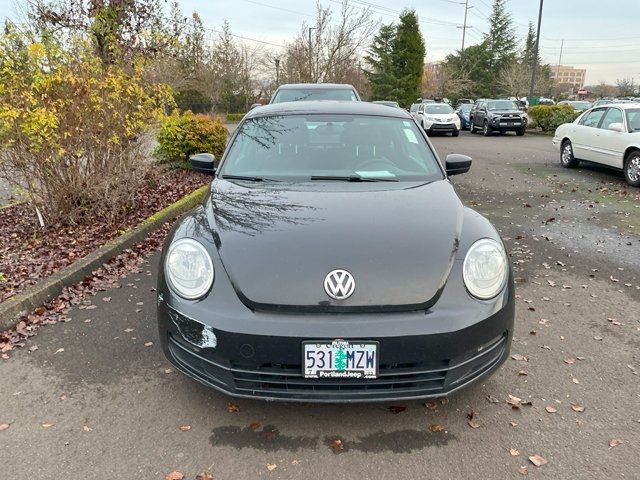 2013 Volkswagen Beetle 2.5L Entry