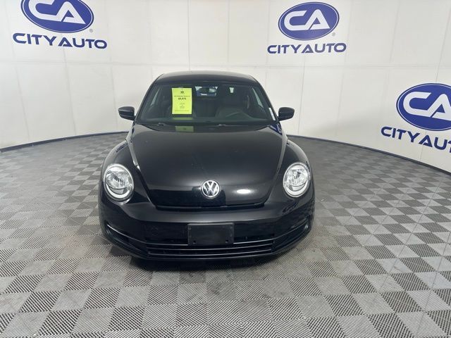 2013 Volkswagen Beetle 2.5L Entry