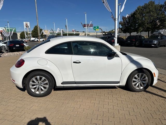 2013 Volkswagen Beetle 2.5L Entry