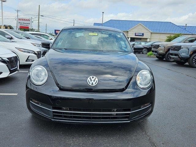 2013 Volkswagen Beetle 2.5L Entry