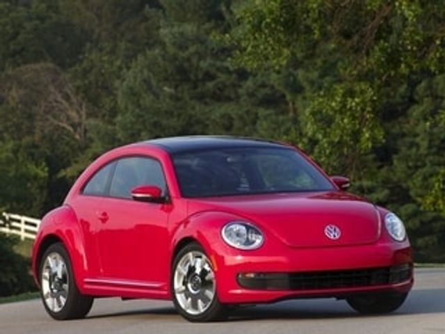 2013 Volkswagen Beetle 2.5L Navigation