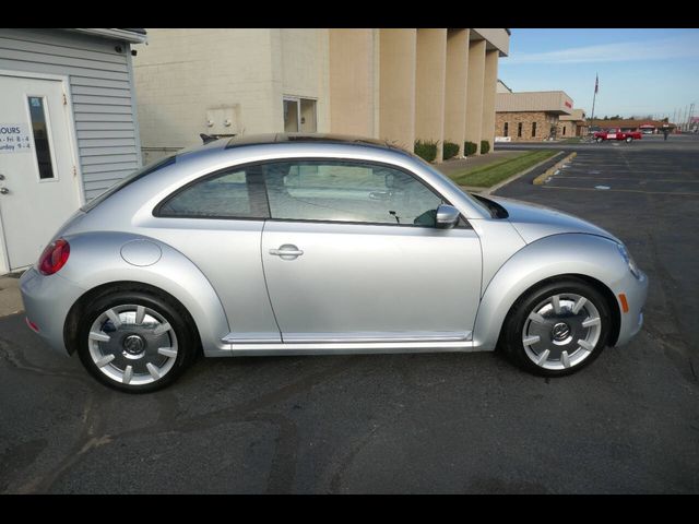 2013 Volkswagen Beetle 2.5L Navigation