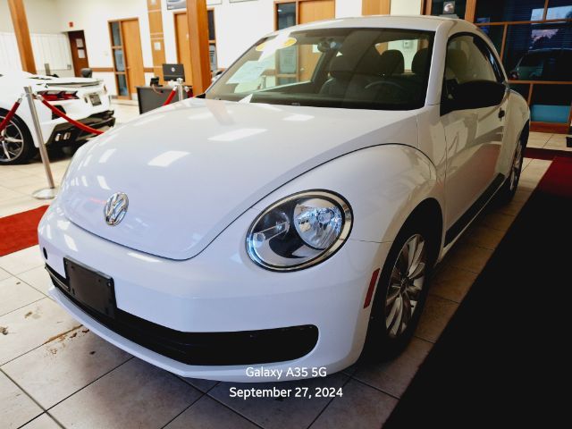 2013 Volkswagen Beetle 2.5L Entry