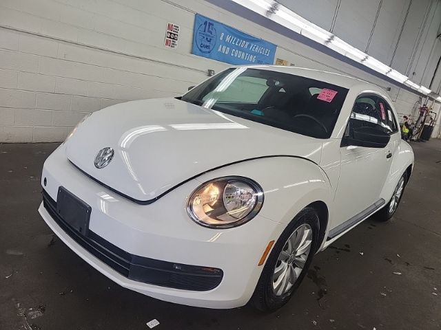 2013 Volkswagen Beetle 2.5L Entry