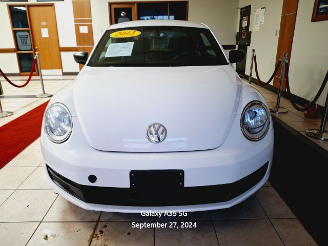 2013 Volkswagen Beetle 2.5L Entry