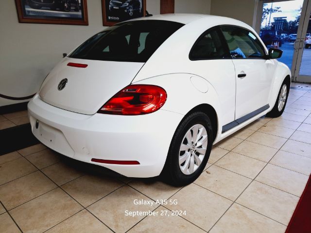 2013 Volkswagen Beetle 2.5L Entry