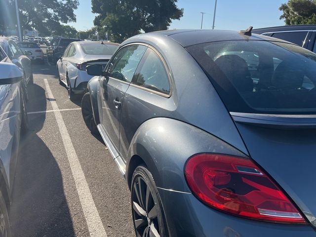 2013 Volkswagen Beetle 2.0T Turbo R-Line