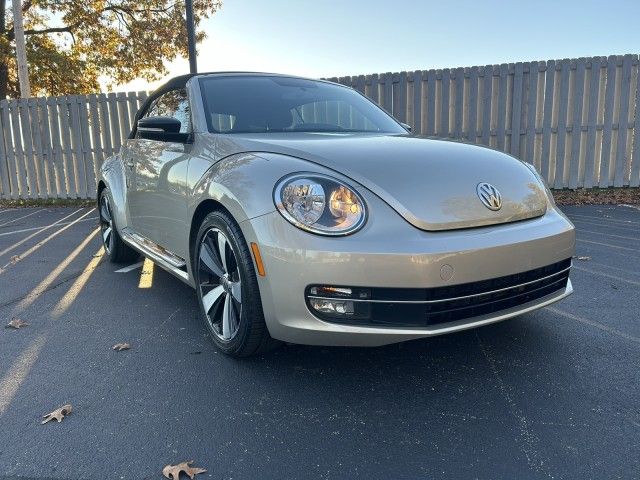 2013 Volkswagen Beetle 2.0T Navigation