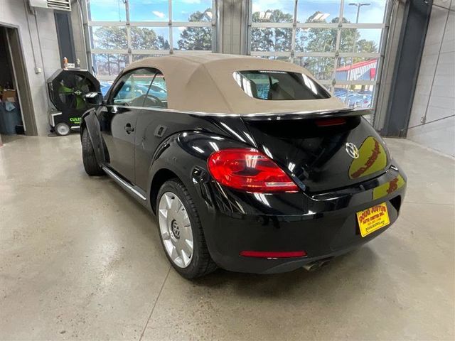 2013 Volkswagen Beetle 2.5L Navigation