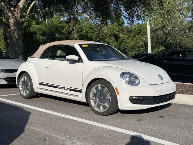 2013 Volkswagen Beetle 2.5L Navigation