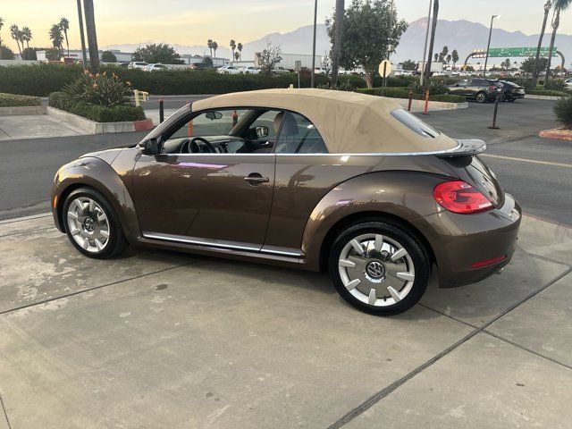 2013 Volkswagen Beetle 2.5L Navigation