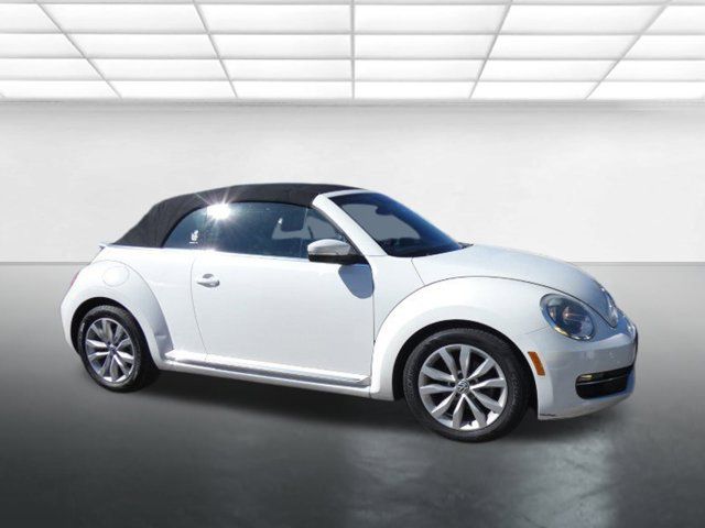 2013 Volkswagen Beetle 2.0L TDI Navigation