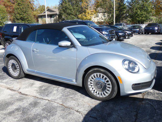 2013 Volkswagen Beetle 2.5L Technology