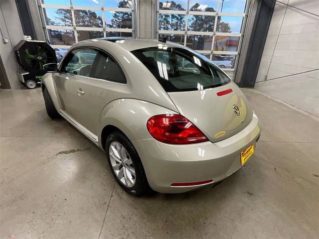 2013 Volkswagen Beetle 2.0L TDI