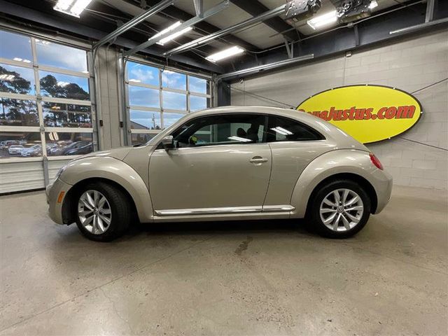 2013 Volkswagen Beetle 2.0L TDI