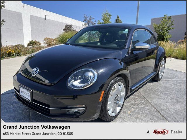 2013 Volkswagen Beetle 2.0T Turbo Fender Edition