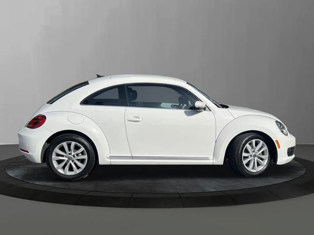 2013 Volkswagen Beetle 2.0L TDI