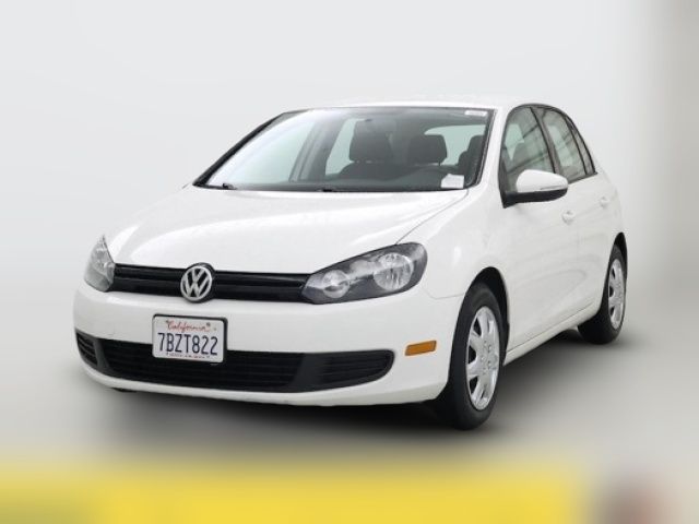 2013 Volkswagen Golf Base