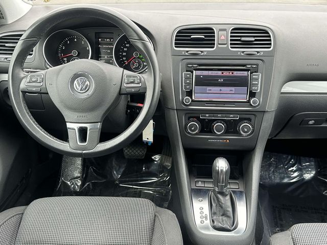 2013 Volkswagen Golf Convenience