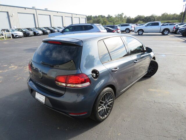 2013 Volkswagen Golf 