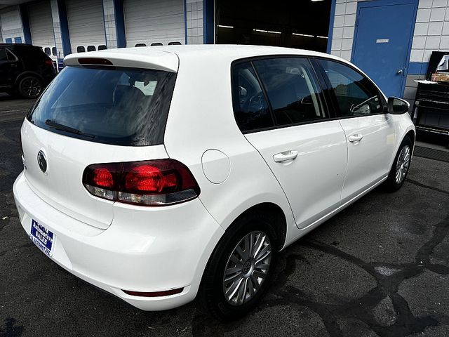 2013 Volkswagen Golf Base